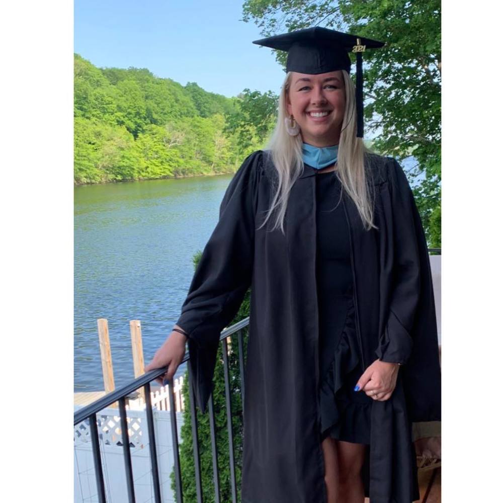 Meet your Posher, Julia